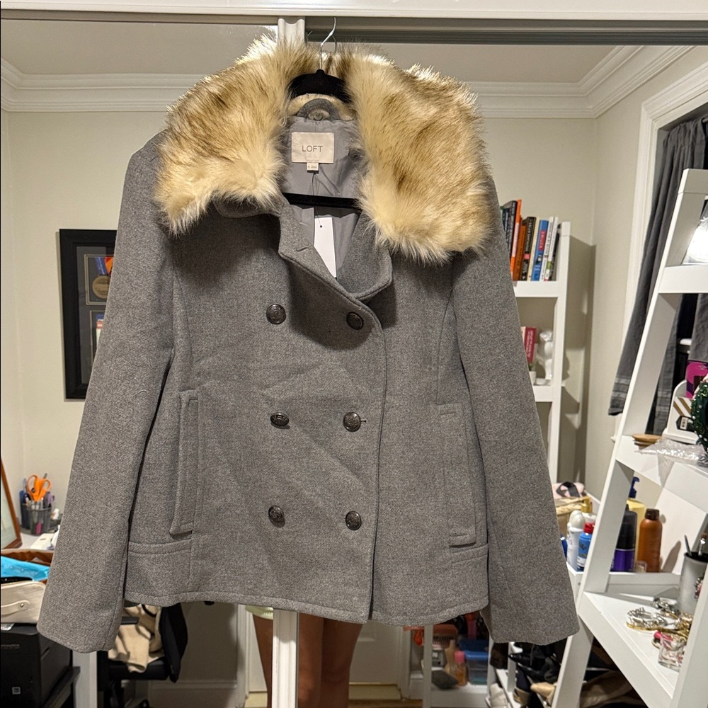 LOFT Light Gray XL Apparel